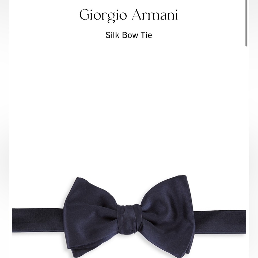 **BRAND NEW* GIORGIO ARMANI SILK BOW TIE  • size M•